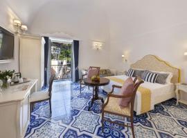 Antica Rheginna Luxury Room: Minori'de bir otel