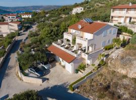 Apartments Matić, hotel u Rogoznici