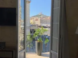 Panorama spectaculaire sur Notre Dame Le Vieux port République Cannebiere