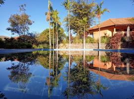 Ivory Falls Villa, hotel in Di Linh