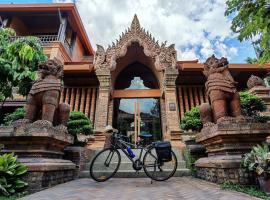 Phor Liang Meun Terracotta Arts, hotel i Chiang Mai