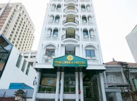 The Opera Hotel Hải Phòng โรงแรมใกล้สนามบินนานาชาติแคทบา - HPHในไฮฟอง