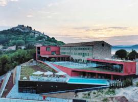 Winery & Design hotel ROXANICH, hotel de luxo em Motovun