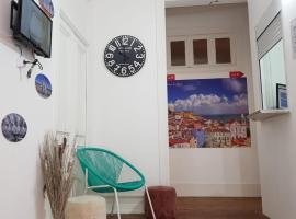 7 Luz Hostel, hotel in Lisbon