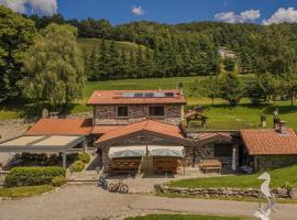 Agriturismo La Nevera, hotel u gradu Lanco d'Intelvi