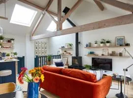 The Loft House - Beautiful House in Best Location