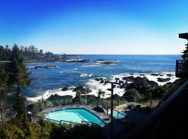 Black Rock Oceanfront Resort, hotel in Ucluelet