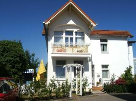 Pension Mittag, hotel sa Heringsdorf