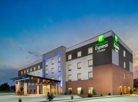 Holiday Inn Express & Suites - St Peters, an IHG Hotel, מלון בסנט פיטרס