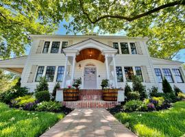 Buttonwood Boutique Hotel, luxury hotel in West Cape May