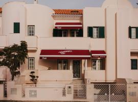 flamingos rio, Hostel in Montijo