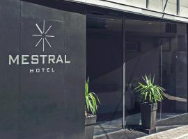 Hotel Mestral Perelló: Perelló'da bir otel