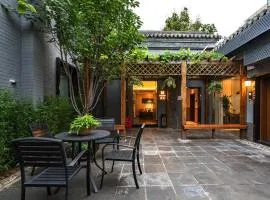 Qiuguo Hutong Courtyard Hotel