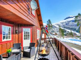 Koselig Familie Hytte Hydla Stryn skisenter, hotell i Stryn