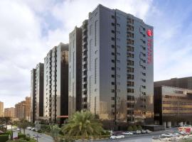 Ramada Hotel & Suites by Wyndham Ajman、アジュマーンにあるシャルジャ国際空港 - SHJの周辺ホテル