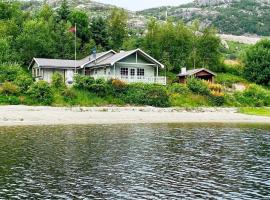 8 person holiday home in j rpeland, hotell på Jørpeland