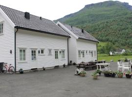 Brekke Apartments, hotell i Flåm