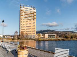 MJOS TOWER Apartment - Lovely city view, hotel con piscina a Ringsaker