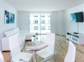 Luxury & Huge APT at Brickell, Free Parking, 6 Guests