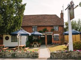 George and Dragon, guest house sa Horsham