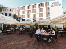 Hotel Jadran Šibenik, hótel í Šibenik