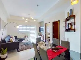 2 BR Corner Executive Suite at Lafayette Park Square Megaworld Blvd Unit 5H