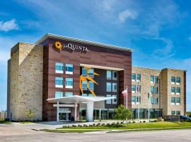 La Quinta Inn & Suites by Wyndham Terrell, hotell i Terrell