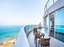 Ramada Hotel & Suites by Wyndham Netanya