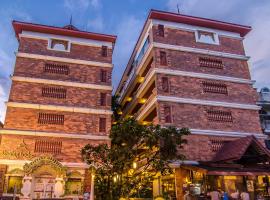 Raming Lodge Hotel, hotel i Chiang Mai