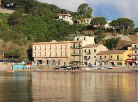 Hotel l'Approdo, hotel en Porto Azzurro