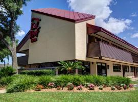 Red Roof Inn Pensacola - I-10 at Davis Highway, hotel cerca de Aeropuerto regional de Pensacola - PNS, 