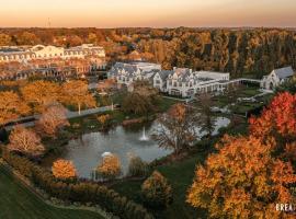 The Chateau Grande Hotel, luxury hotel in East Brunswick