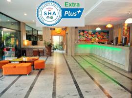 La Moon At Phuket - SHA Extra Plus, hotel em Cidade Phuket