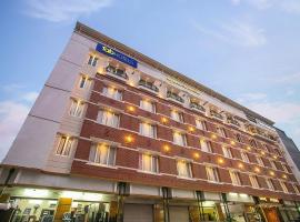 FabHotel Phoenix Resorts - Nr M Chinnaswamy Stadium، فندق في بانغالور