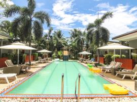 ViVi Hotel Resort, hotel sa Phuket Town