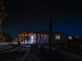 Flying Point Homestead, villa en Twentynine Palms