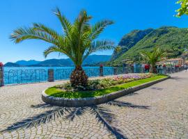 Apartment delle Rose - Menaggio, hotel u gradu 'Menaggio'