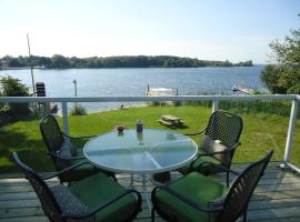 Bayside Inn & Waterfront Suites, locanda a Kingston