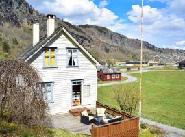 3 Bedroom Cozy Home In Norheimsund – hotel w mieście Norheimsund