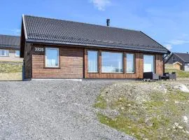 4 Bedroom Cozy Home In Sjusjøen