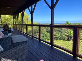 Off-Grid Getaway with Ocean Views in Paradise, viešbutis mieste Pahoa