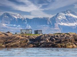 Cool cabins Sandhornøy, kempingas mieste Lekanger