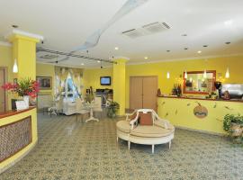 Hotel Miramare: Maiori'de bir otel