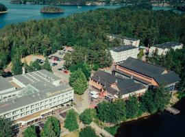 Summer Hotel Vuorilinna – hotel w mieście Savonlinna