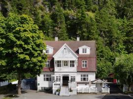 Valldal Fjord Lodge B&B, hotel u gradu Valdal