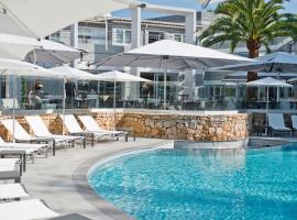 Golden Tulip Sophia Antipolis - Hotel & Spa: Valbonne şehrinde bir jakuzili otel