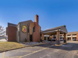 Super 8 by Wyndham Kansas City Airport North: , Kansas City Uluslararası Havaalanı - MCI yakınında bir otel