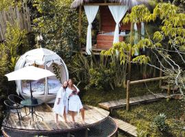 Levit Glamping - Hotel Guatapé Peñol, hotell i Guatapé