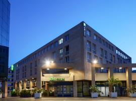 ibis Styles Toulon Centre Port, хотел в Тулон