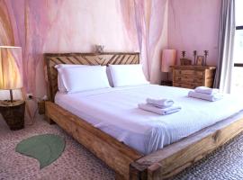 Boutique Hostal La Curandera de Salinas – hotel w mieście Ibiza